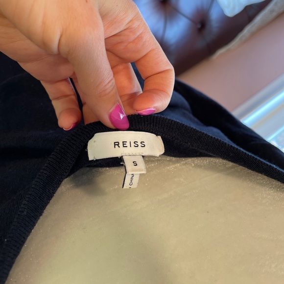 Reiss Merino Wool Off-Shoulder/Scoop back reversible sweater - Picture 4 of 9